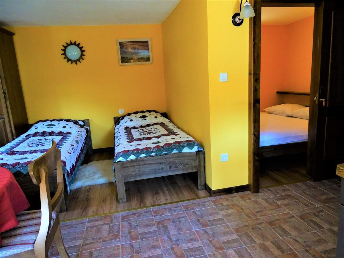 Apartmaji Pr-Gujlu Sela Nad Podmelcem 5220 Tolmin Podmelec Δωμάτιο φωτογραφία